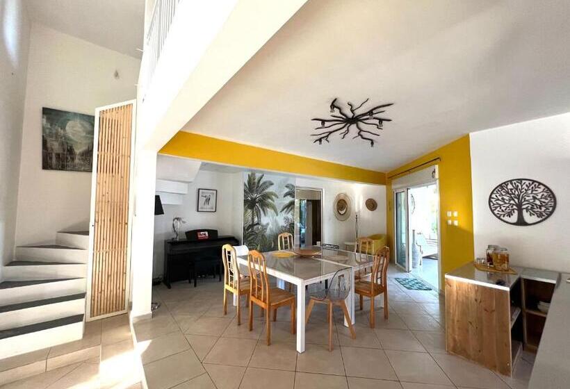 پانسیون Villa Ti Moon, Entre Deux, Piscine