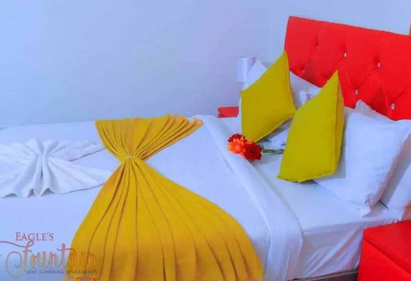 تختخواب و صبحانه Eagles Fountain Self Catering Apartment