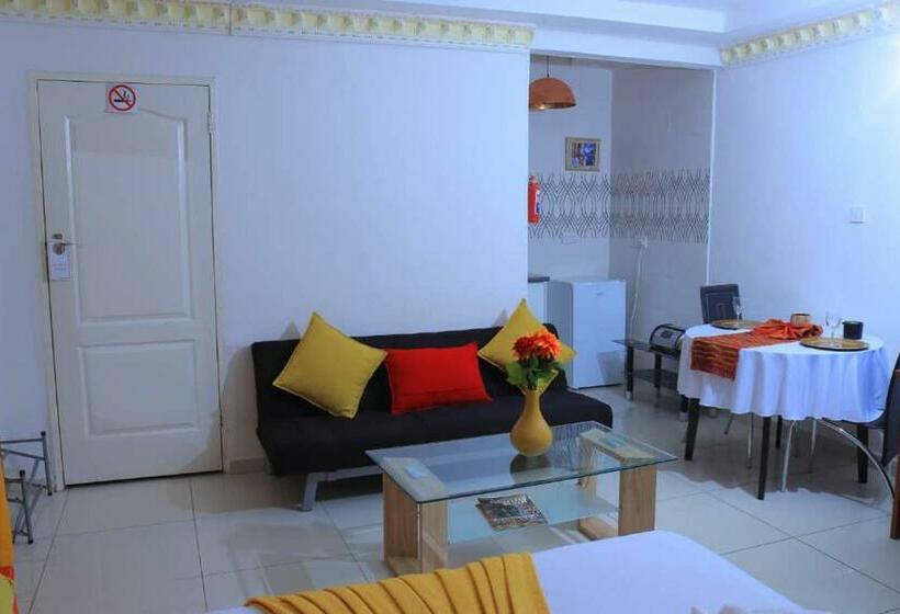 تختخواب و صبحانه Eagles Fountain Self Catering Apartment