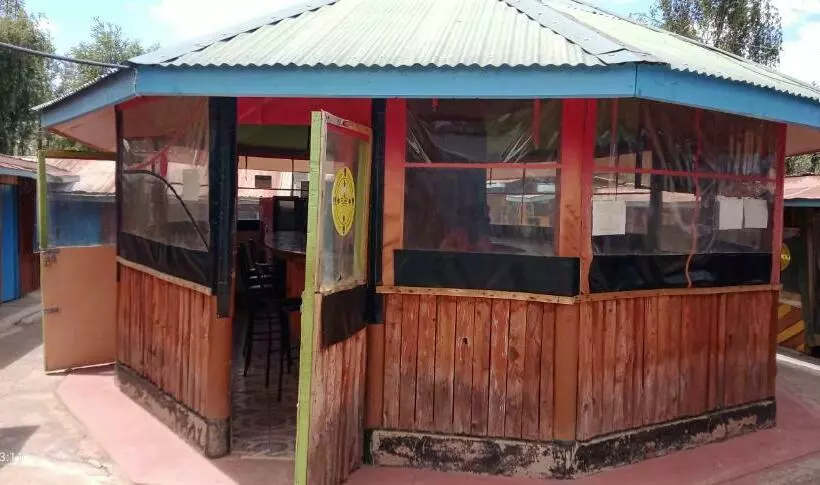 هتل کپسول Camp George Guest Lodge