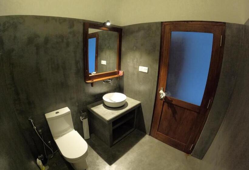 ペンション Cocosurf House 2024