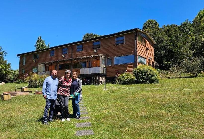 تختخواب و صبحانه Hostal Hunter