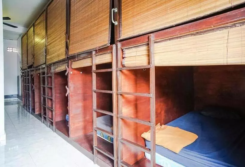 カプセルホテル Bali Backpacker Inn & Hostel