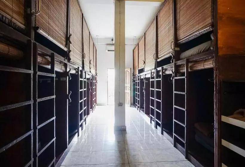 カプセルホテル Bali Backpacker Inn & Hostel