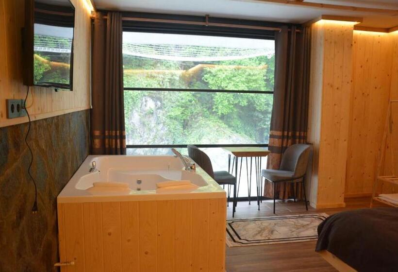 فندق Doğal Sui̇t Bungalov