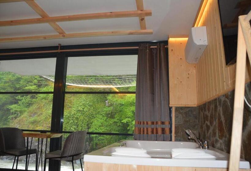 فندق Doğal Sui̇t Bungalov