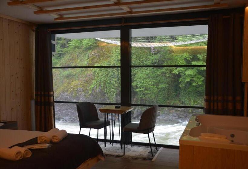 فندق Doğal Sui̇t Bungalov