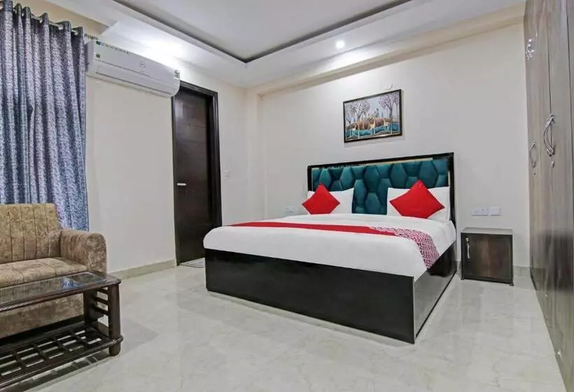 Hotel O Pristine