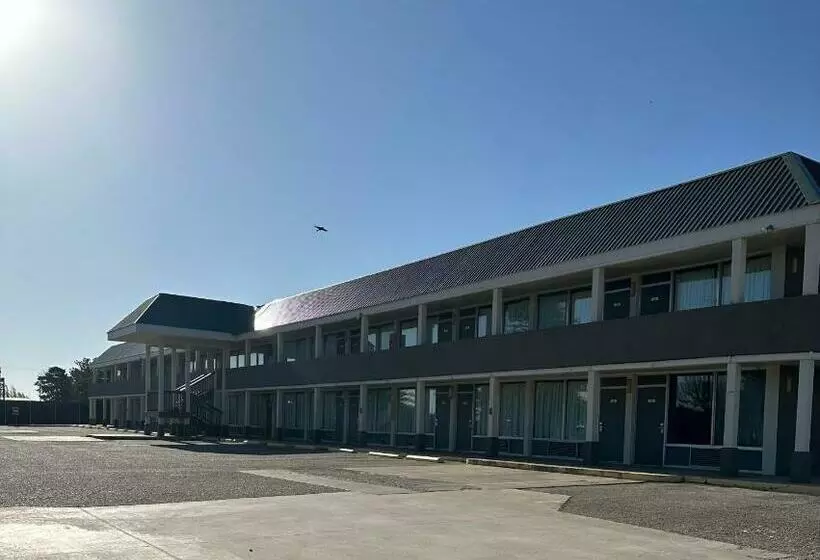 Motelli Ambassador Inn