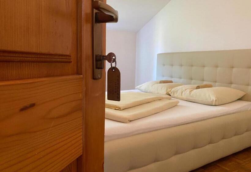 مُتل Estrada Ostrožac