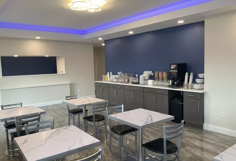 Motelli Town & Country Inn