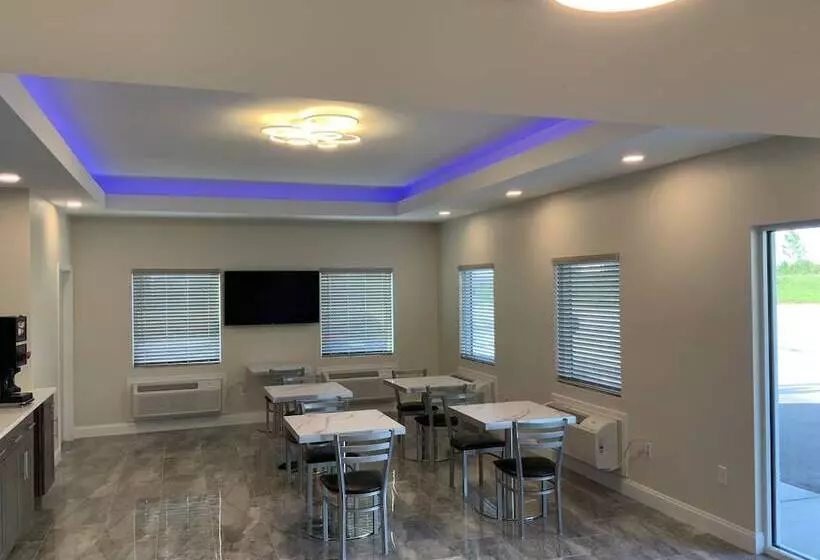 Motelli Town & Country Inn