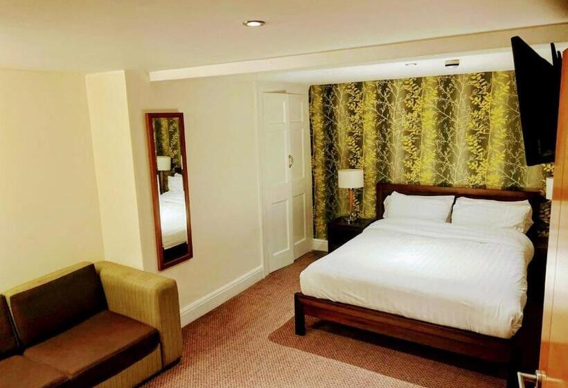 هتل The Gillygate Bar And Rooms