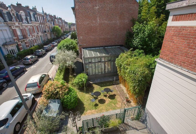 هتل Le Chat Qui Dort Villa Gounod