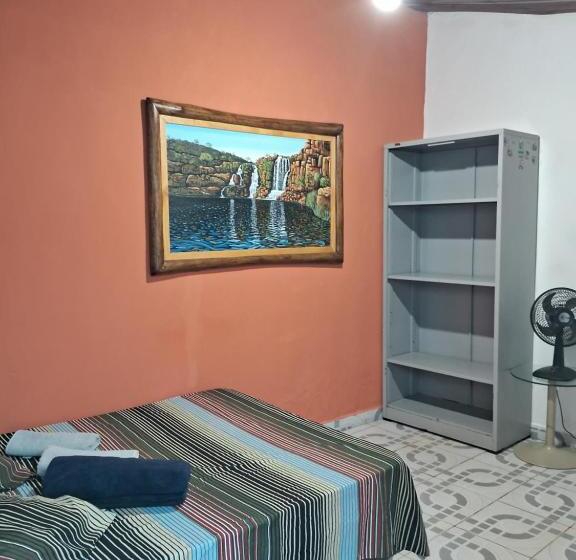 پانسیون Suite Central