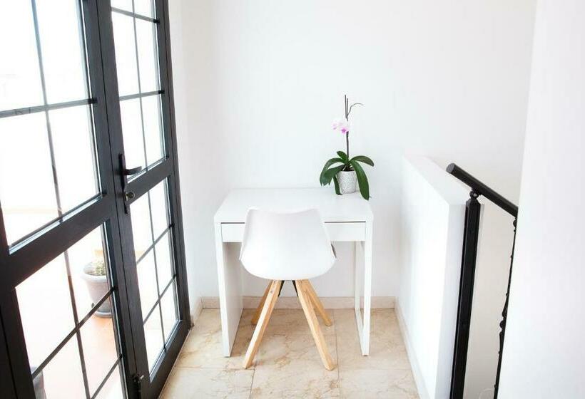 הוסטל Surf Dream House