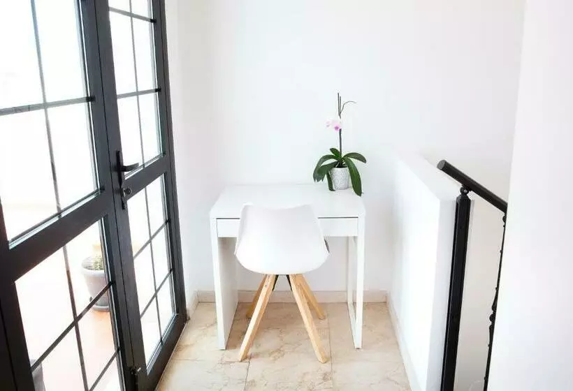 ユースホステル Surf Dream House