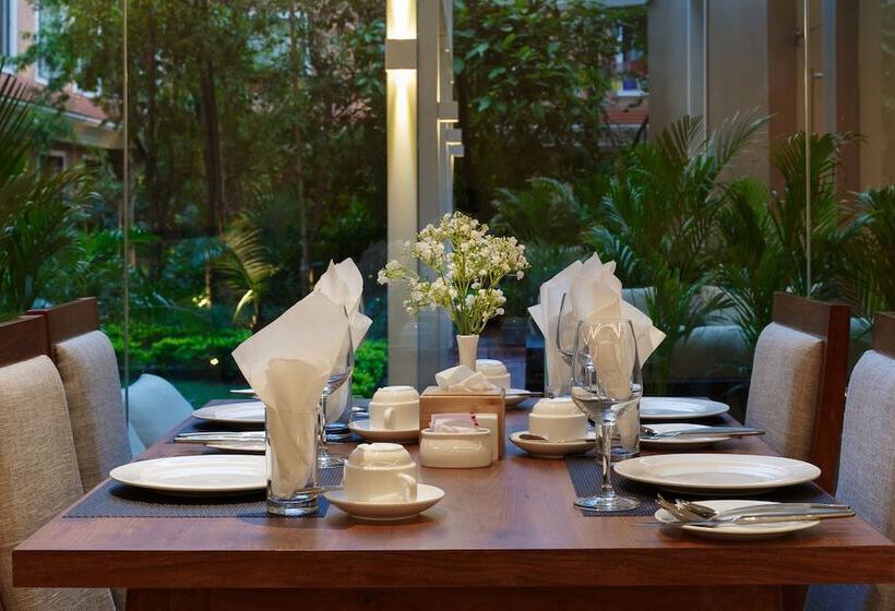 هتل Thrive, A Tropical Courtyard