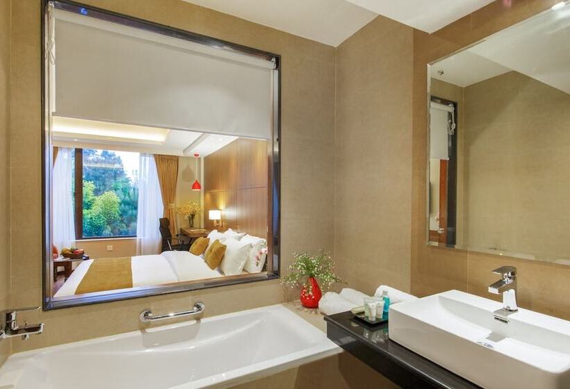 هتل Thrive, A Tropical Courtyard