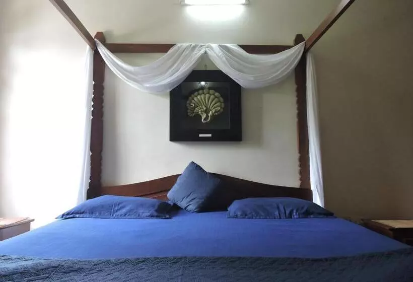 5 Bhk Villa With Private Pool, Goa Garden Resort At South Goa