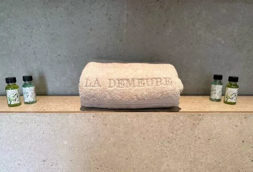 ベッドアンドブレックファースト La Demeure