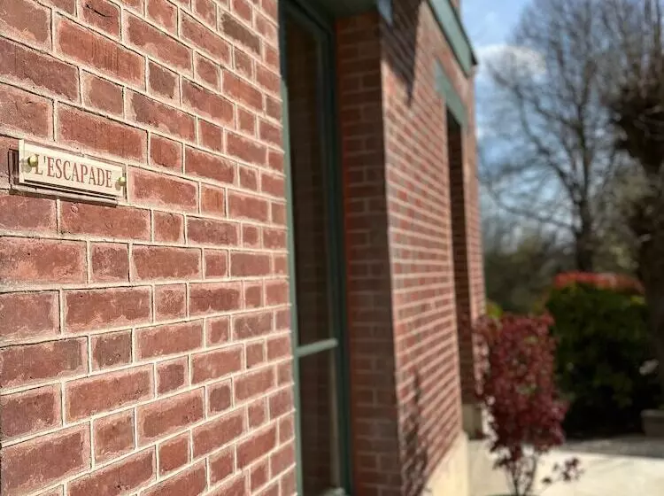 ベッドアンドブレックファースト La Demeure