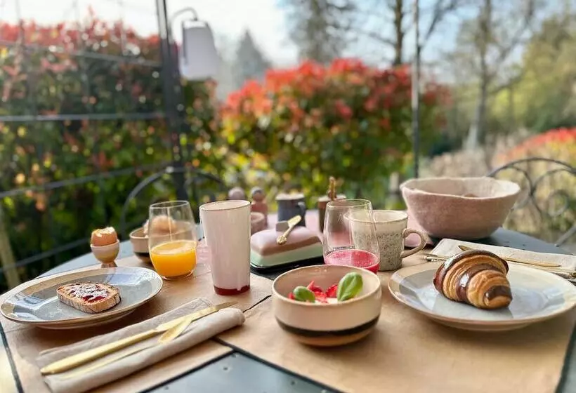 ベッドアンドブレックファースト La Demeure