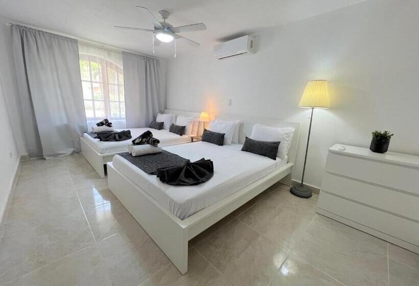 Hotel Los Corales Villas And Suites Beach Club, Spa, Restaurants