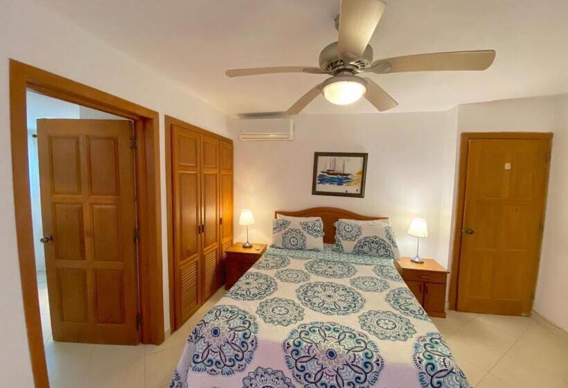 Hotel Los Corales Villas And Suites Beach Club, Spa, Restaurants