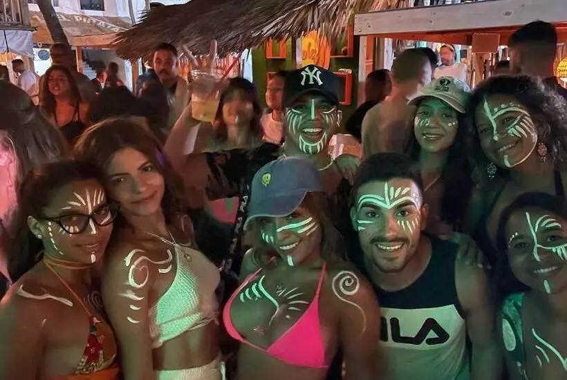 هتل Los Corales Villas And Suites   Beach Club, Spa, Restaurants