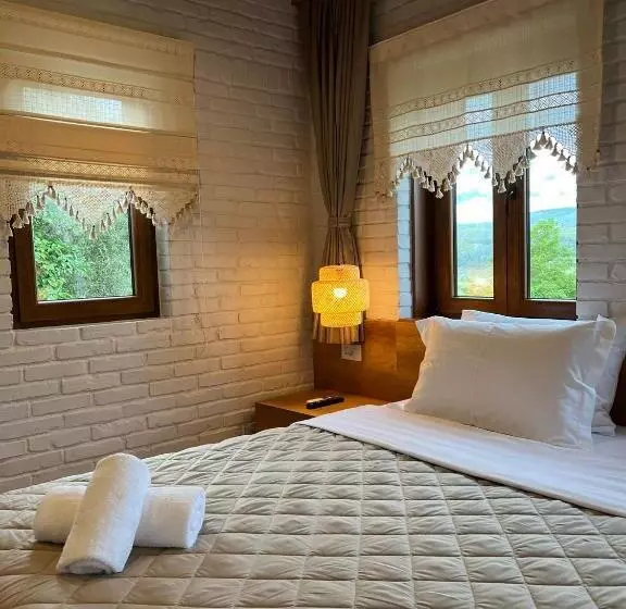 ホテル The Stone Sky