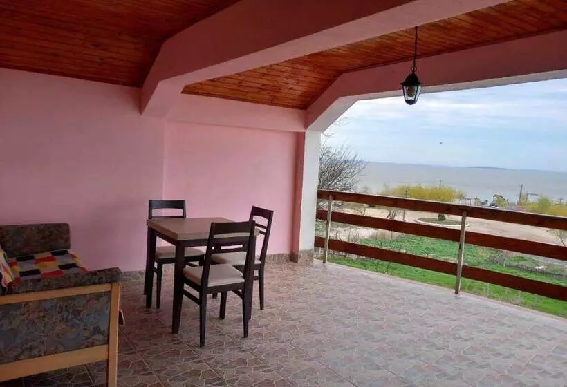Majatalo Casa Rasaritul Soarelui Sarichioi