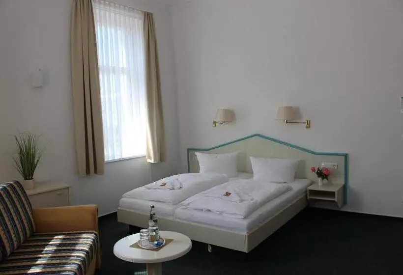 Hotelli Baltisches Haus Pension Moll