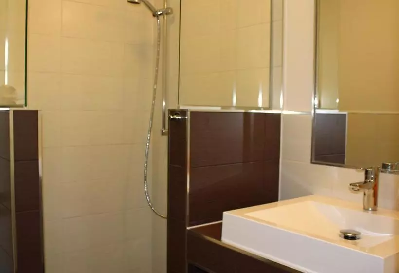 Hotelli Burghof Görlitz