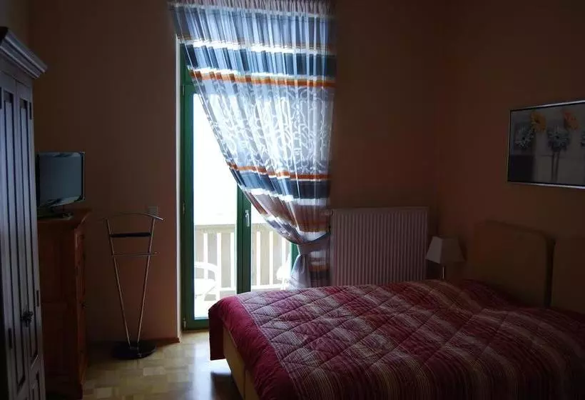 Hotelli Burghof Görlitz