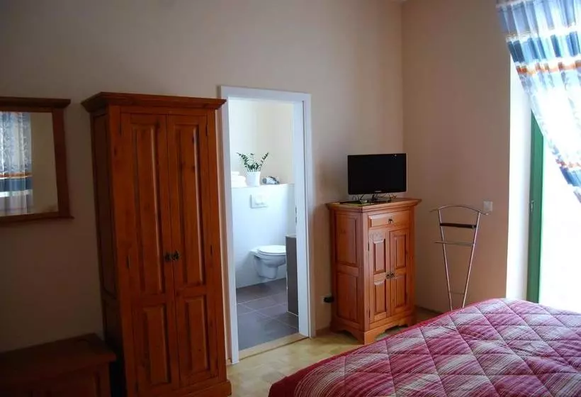 Hotelli Burghof Görlitz