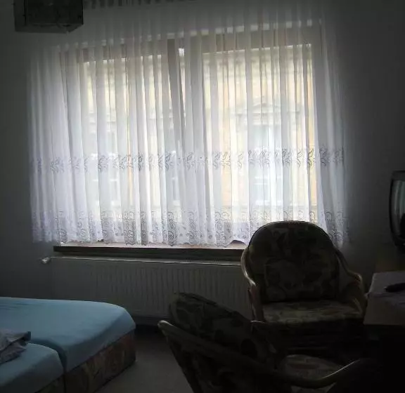 Hotelli Ferienwohnung Herfurth