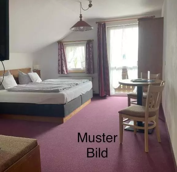 Hotelli Gästehaus Stefanie