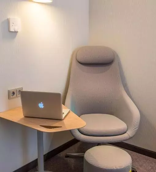 ホテル Holiday Inn Express Munich City West, An Ihg