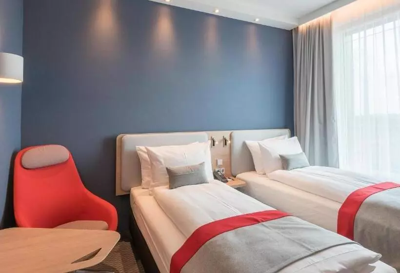ホテル Holiday Inn Express Munich City West, An Ihg