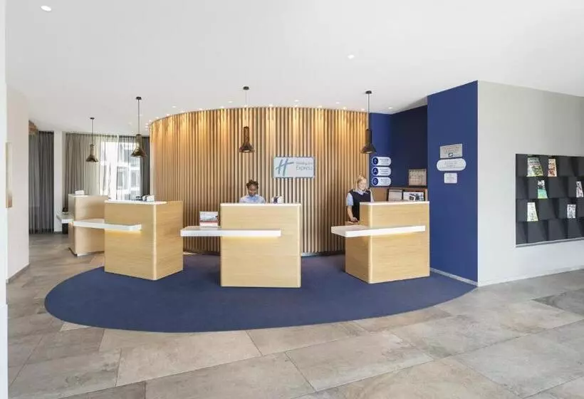 ホテル Holiday Inn Express Munich City West, An Ihg