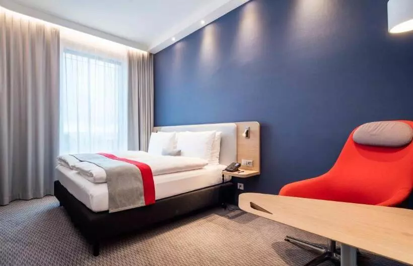 ホテル Holiday Inn Express Munich City West, An Ihg