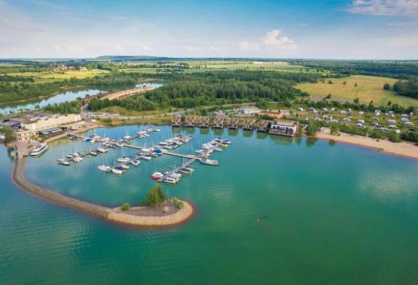 ホテル Lagovida Das Ferienresort Am Störmthaler See