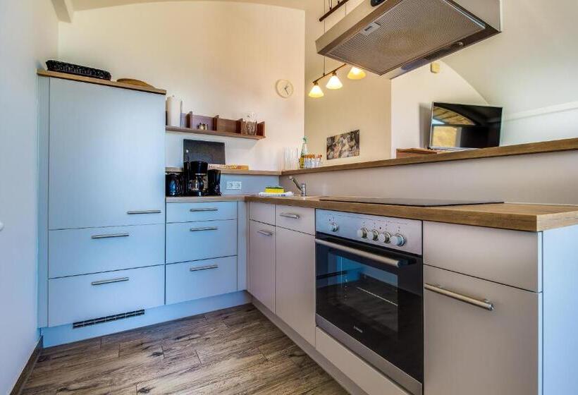 ホテル Lagovida Das Ferienresort Am Störmthaler See