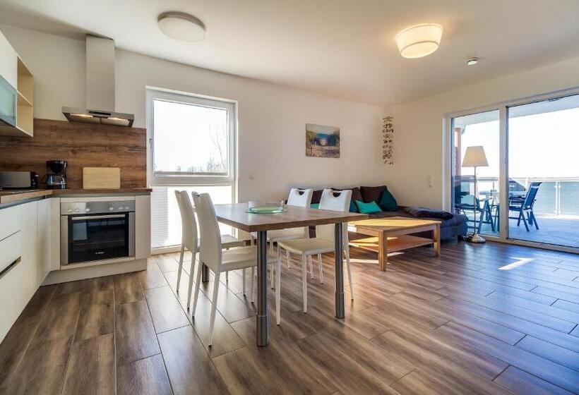 ホテル Lagovida Das Ferienresort Am Störmthaler See