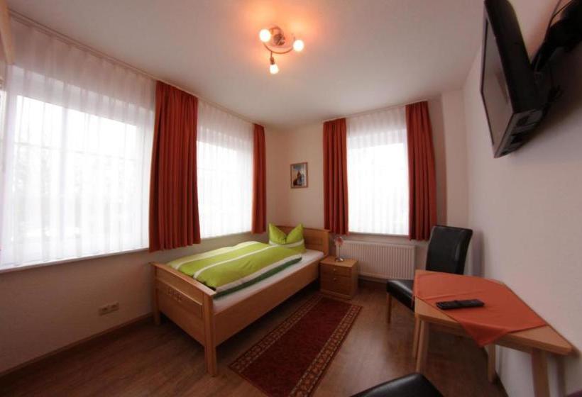 Hotel Pension Am Ostbahnhof