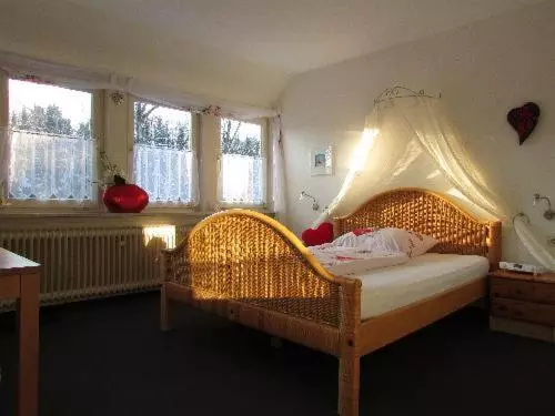 هتل Pension  Das Kleine Landhaus