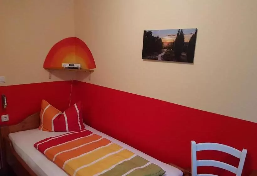 هتل Pension  Das Kleine Landhaus