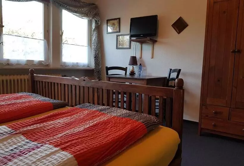 هتل Pension  Das Kleine Landhaus