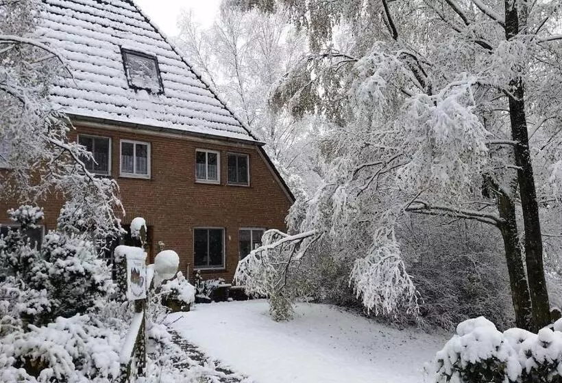 هتل Pension  Das Kleine Landhaus